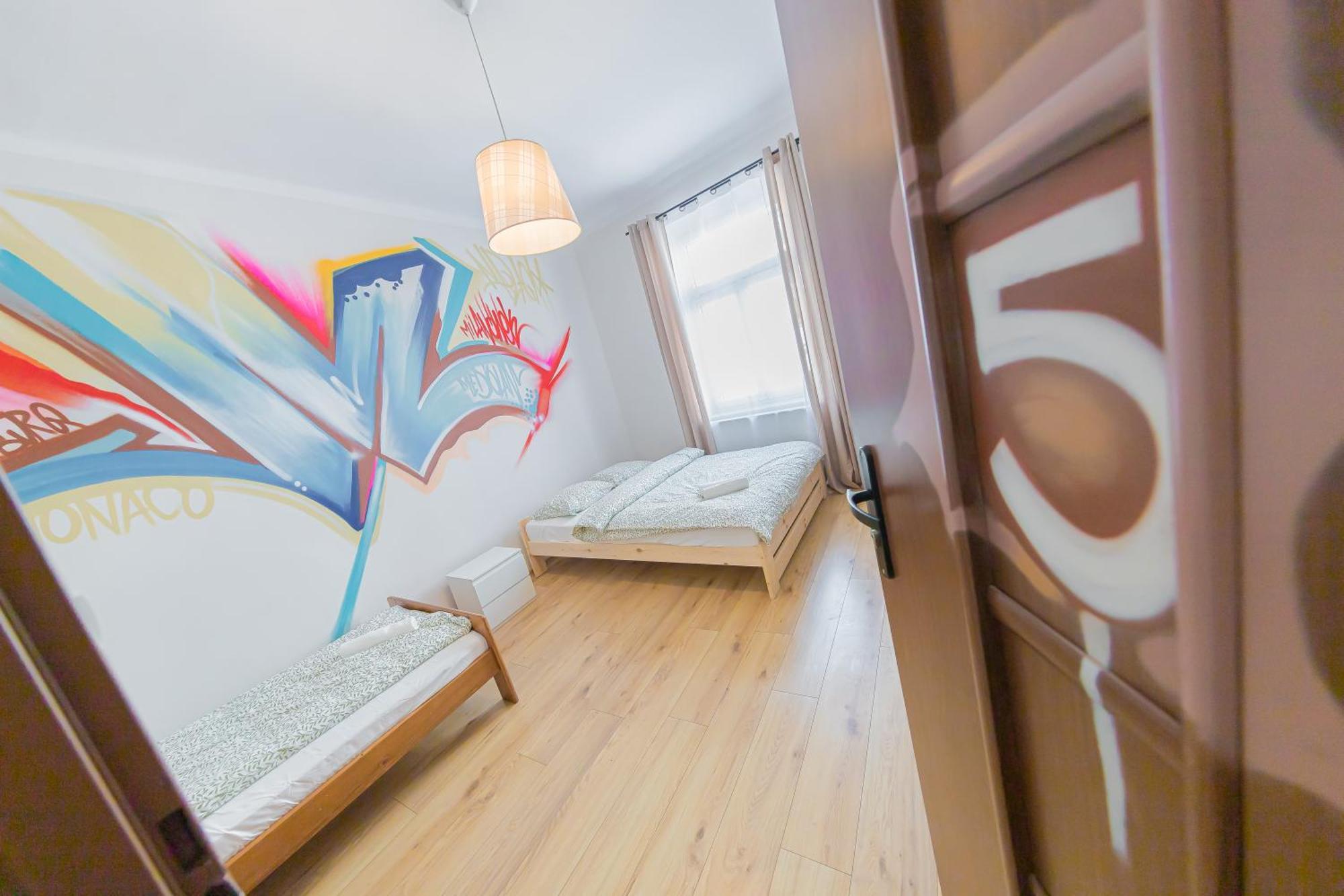 Hostel Graffiti Красков Екстериор снимка