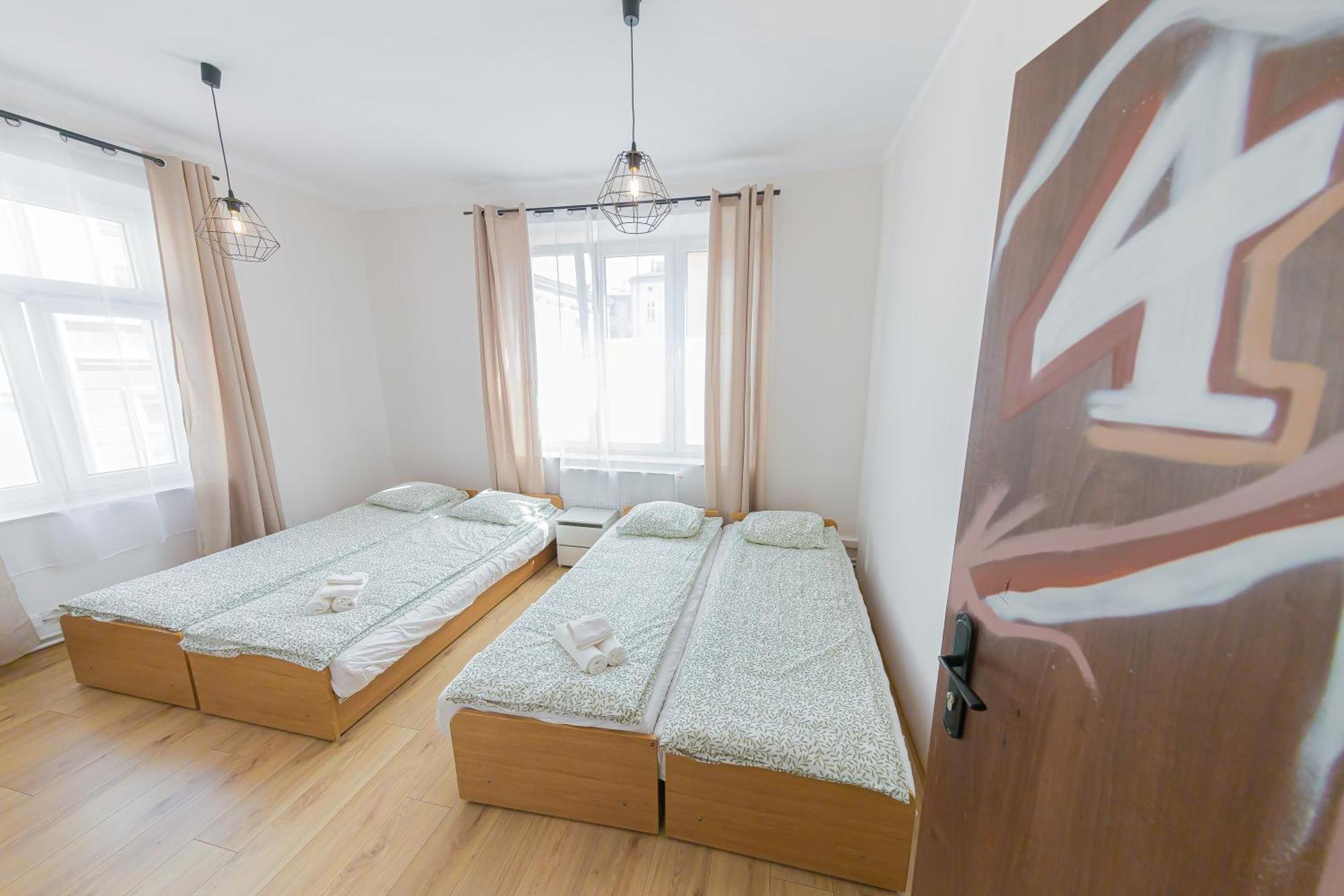 Hostel Graffiti Красков Екстериор снимка