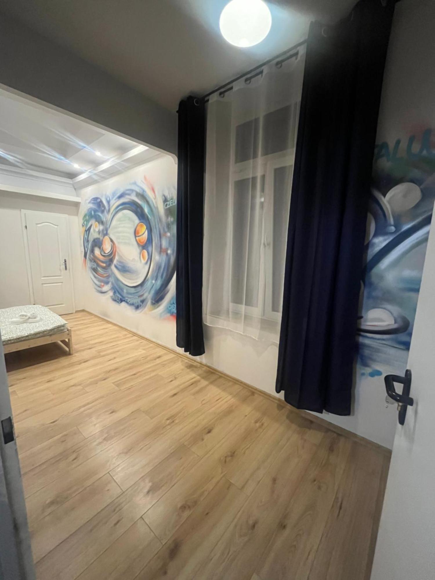 Hostel Graffiti Красков Екстериор снимка